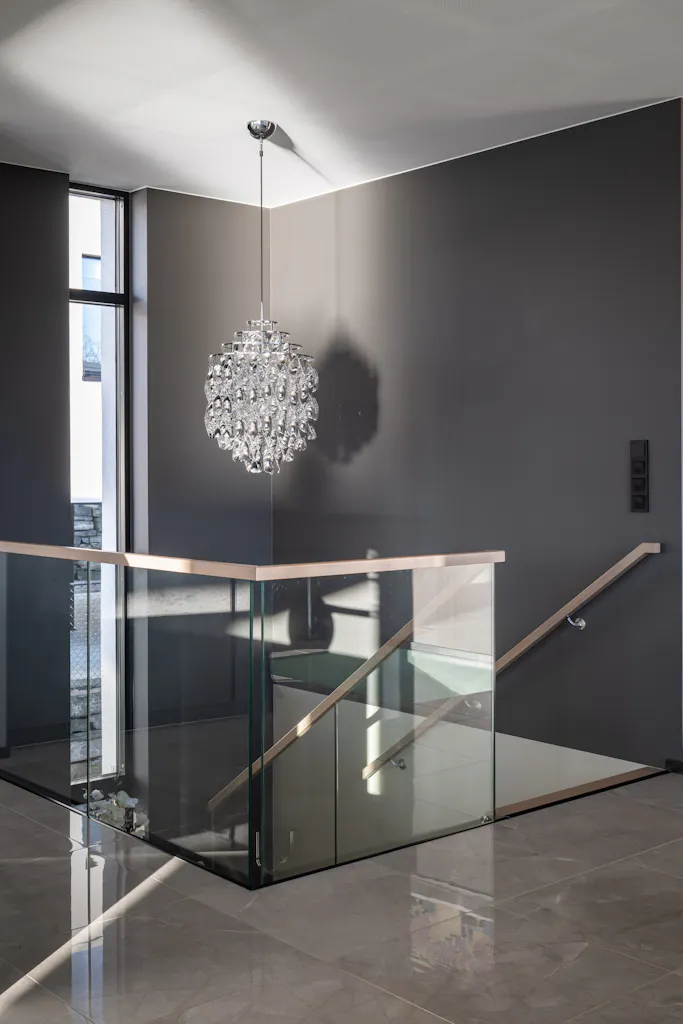 Moderne bolig i Hafrsfjord trapp